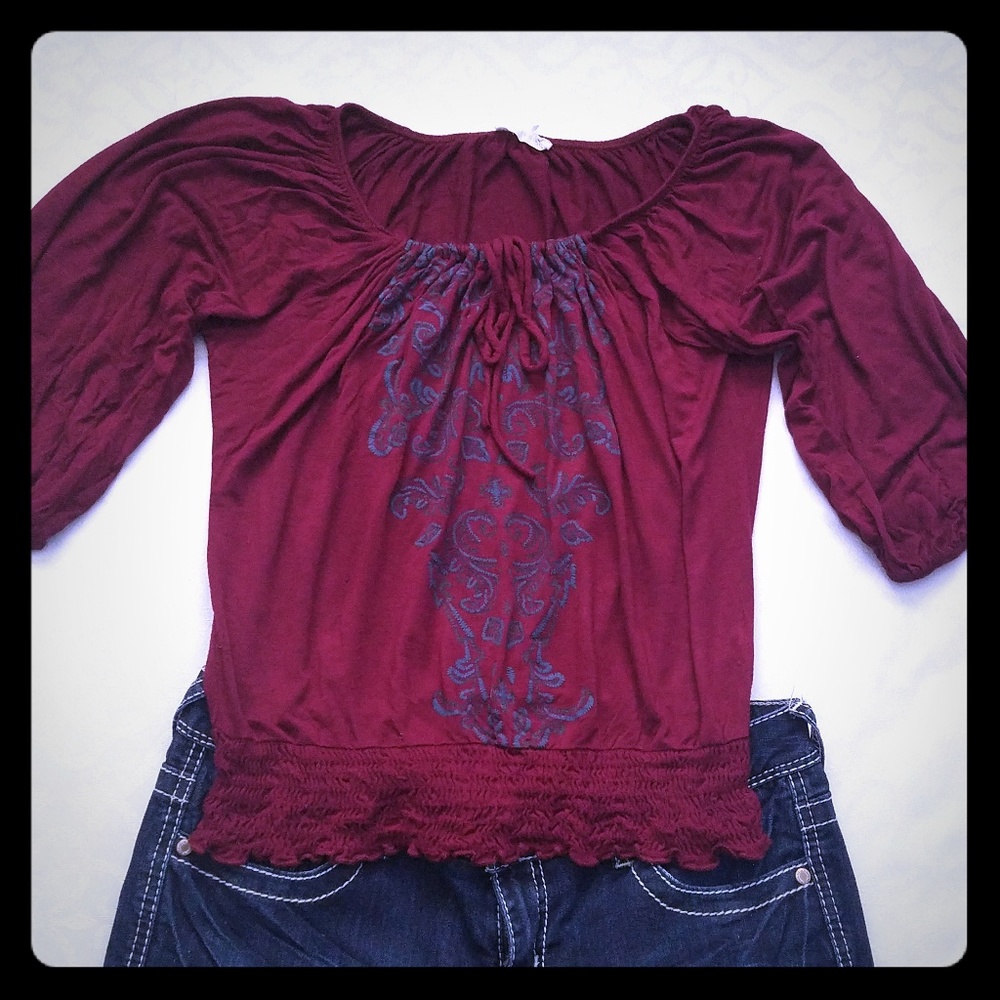 *last chance* Loose red peasant top